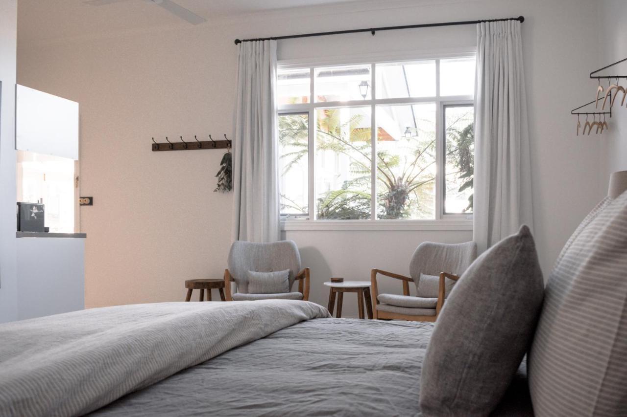 ハオンビル Walton House Bed & Breakfast エクステリア 写真