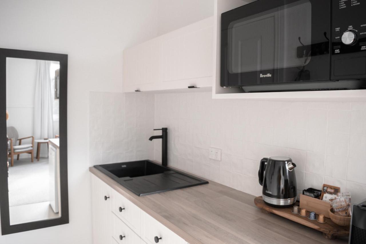 ハオンビル Walton House Bed & Breakfast エクステリア 写真